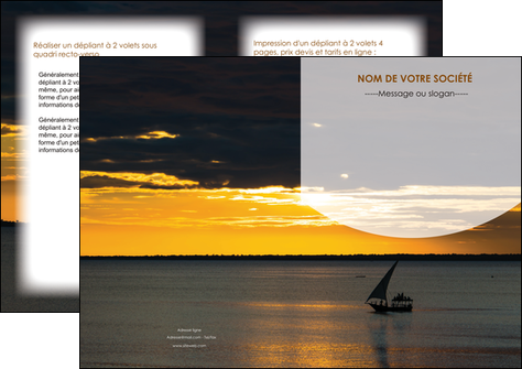 creation graphique en ligne depliant 2 volets  4 pages  sejours paysage mer pirogue MIDBE37160