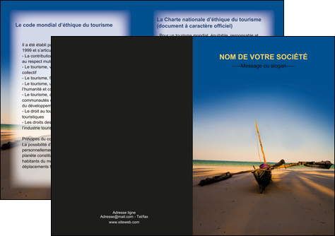 modele en ligne depliant 2 volets  4 pages  paysage pirogue plage mer MIDBE39354