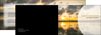 creation graphique en ligne depliant 2 volets  4 pages  sejours couche de soleil plage ile MIDBE40036