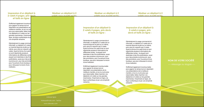 creation graphique en ligne depliant 4 volets  8 pages  espaces verts vert vert pastel fond vert MFLUOO58790