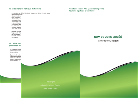 modele depliant 2 volets  4 pages  vert fond vert colore MFLUOO59280