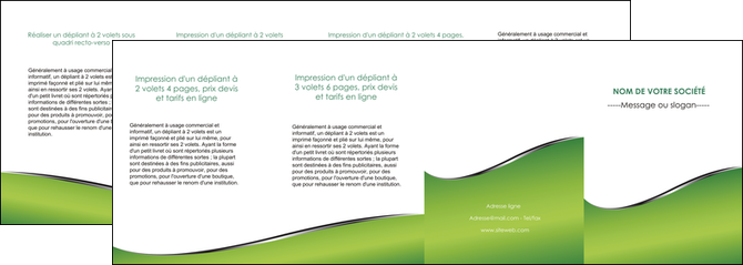maquette en ligne a personnaliser depliant 4 volets  8 pages  vert fond vert colore MFLUOO59288