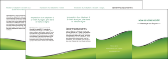 maquette en ligne a personnaliser depliant 4 volets  8 pages  vert fond vert colore MIF59288