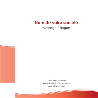 realiser flyers rouge couleurs chaudes fond  colore MFLUOO68368